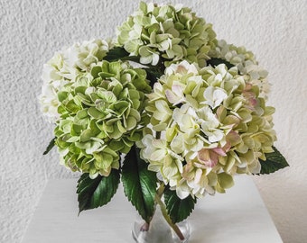 Real Touch Hydrangea Bouquet – 5 Stems - Luxury Realistic Artificial Hydrangeas – Hand Sculpted Clay Hydrangeas – Hydrangea Clay Sculpture