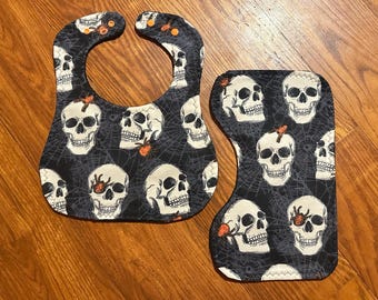 Skull Baby Bib and Burp Cloth Set, Gothic Halloween
