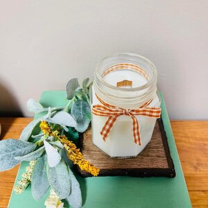 Wood wick candle /soy candle/11 oz glass jar candle
