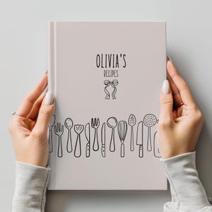 Personalised Recipe Book - Recipe Binder, Cooking Lover Present, Custom Gift for Bakers, Recipe Organiser, Cookbook Diary, Recipe Blanks