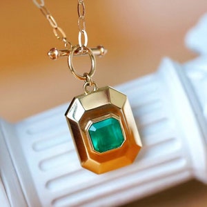 Emerald diamond pendant in 18k Solid Gold May Birthstone - Emerald Gemstone Jewelry gift for her mother&#39;s day necklace anniversary