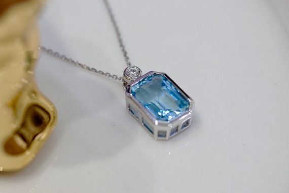 ネックレス・ペンダント Hei aquamarine cabochon necklace 4BTR819 aquamarine cabochon necklace – HEI 2025