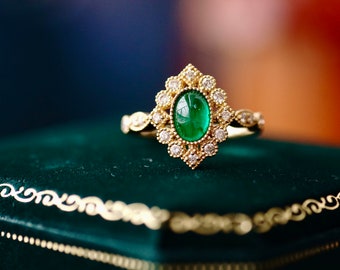 Dainty Emerald diamond Ring/18k Solid Gold/May Birthstone/Vintage Ring/ Emerald Gemstone Jewelry/Gift