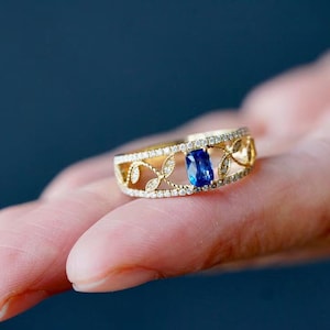 Diamond Blue sapphire ring/ 18k Solid Gold Natural Gemstone/ Gift for her/ mother&#39;s day/ anniversary gift /wedding ring/Vintage Ring