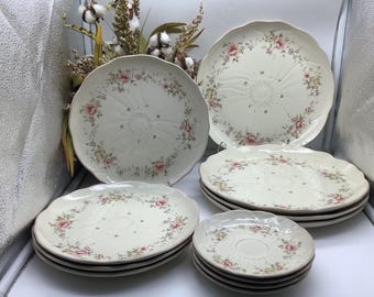 Juego de vajilla de 12 piezas con estampado de flores rosas y amarillas de Forever Patterns By Mikasa