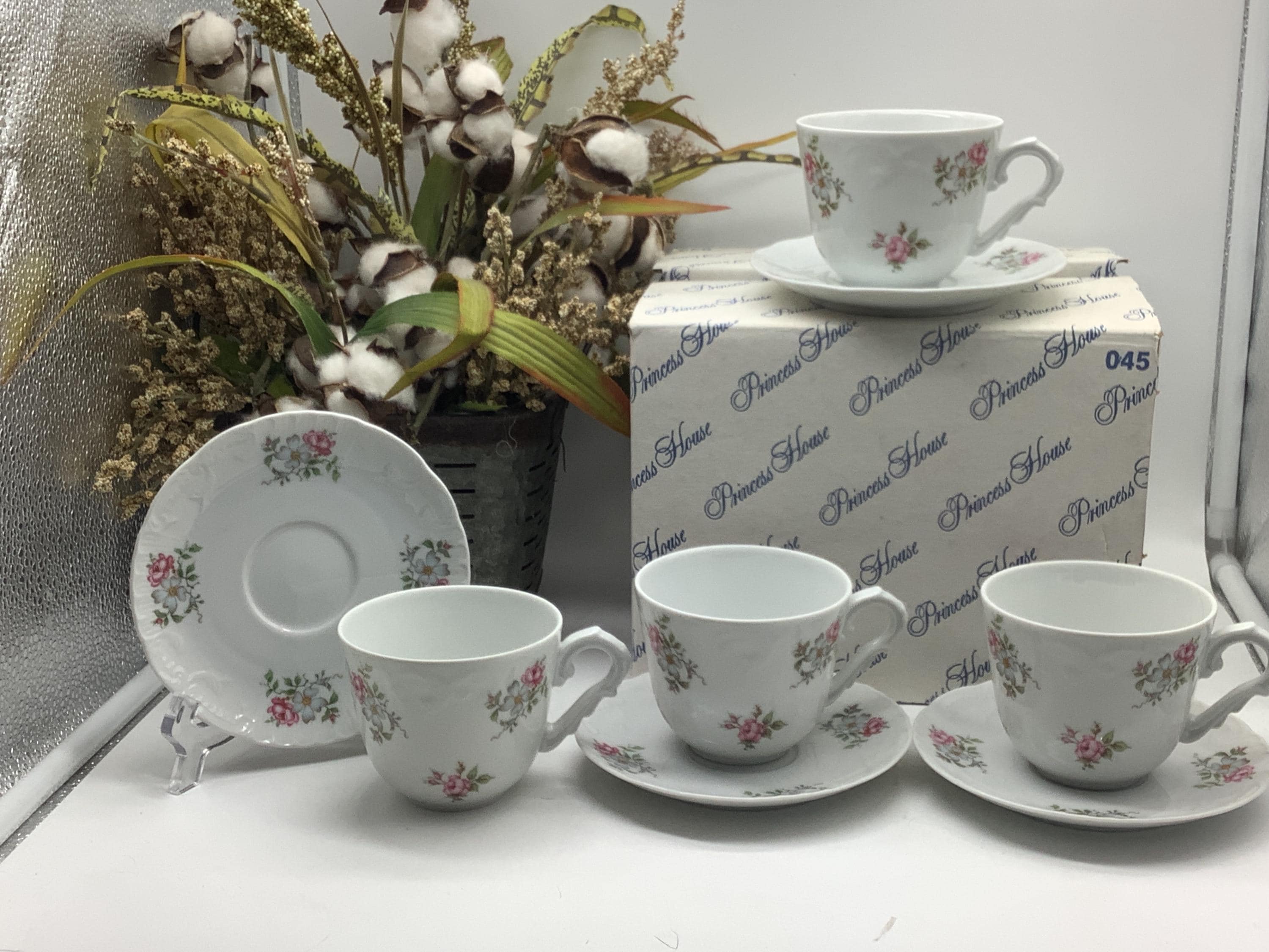 Princess House by Hammersley Windsor Rose Replacement Pieces  princess house china tea set display picture 1