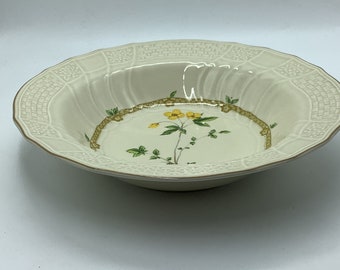 Mikasa Fine Ivory Royalty Designs #D1004 Salad Vegetables Bowl