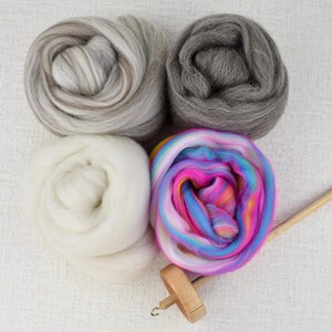 Neon Spindel Kit - 4 oz. Wolle, Holzspindel