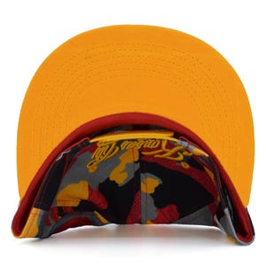 Gorra de fútbol con nombre de grafiti nuevo de Kansas City, casco KC, gorra snapback de camuflaje rojo imagen 6