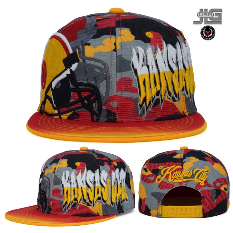 Gorra de fútbol con nombre de grafiti nuevo de Kansas City, casco KC, gorra snapback de camuflaje rojo imagen 2
