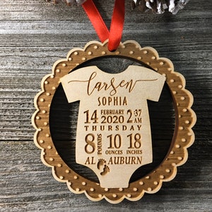 Anúncio de nascimento, estatísticas de nascimento de bebê, cabide de porta de hospital, presente de chá de bebê, placa com nome de bebê, decoração de berçário, primeiro enfeite de Natal do bebê