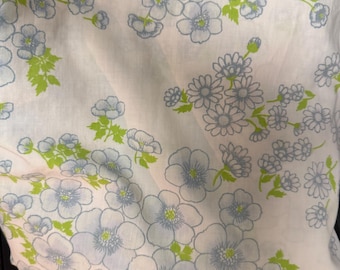Light Floral Cotton - Blue & Lime Green Flower Print Twin Fitted Sheet