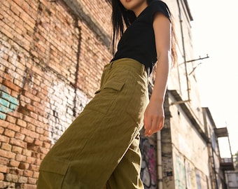 Ladies Wide-Leg Corduroy Cargo Pants in Olive Green
