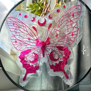 Rosa Schmetterling Sonnenfänger | Fensteraufkleber, Aufkleber, Regenbogen, Holographic, Sonnenfänger, Sonnenfänger für ein Fenster, Regenbogen-Sonnenfänger