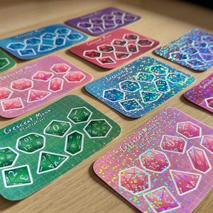 D&D tärningsklistermärkesark - 5 livfulla färger med holografiska accenter, perfekt för bordsspelare och Dungeon Masters! | Rosa, lila, blå bild 7