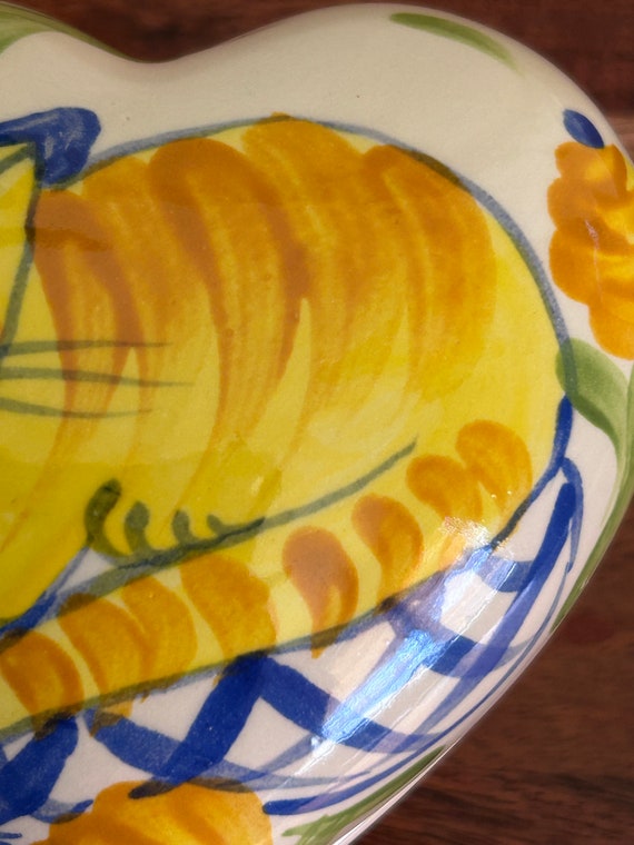 Cheerful And Happy Tabby Cat Heart Shaped Ceramic… - image 7