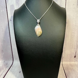 Flower Agate Leaf Pendant, Pink, Beige, Silver Tone Necklace, 18 Inch Chain