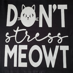 Graphic T-shirt&#39;s Multiple Designs