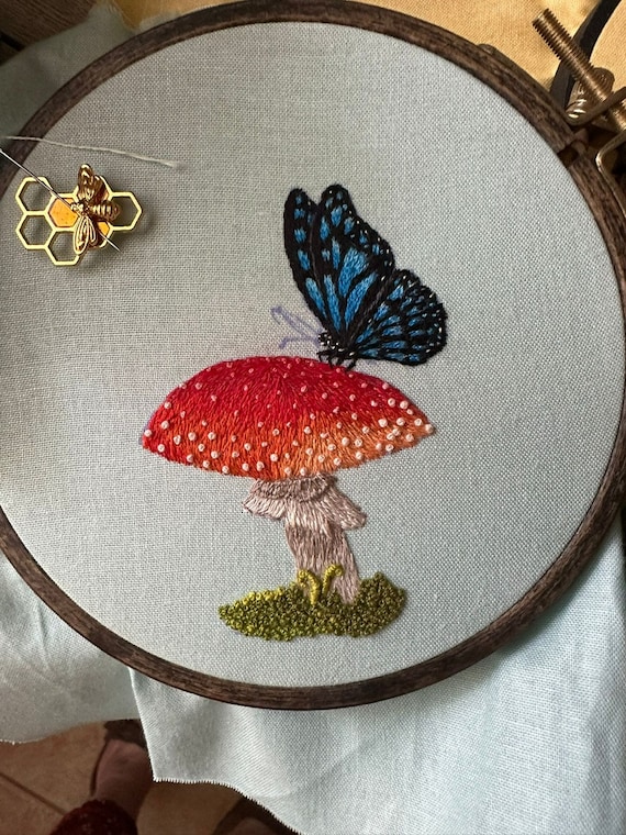 Embroidery thread organizer : r/cottagecore