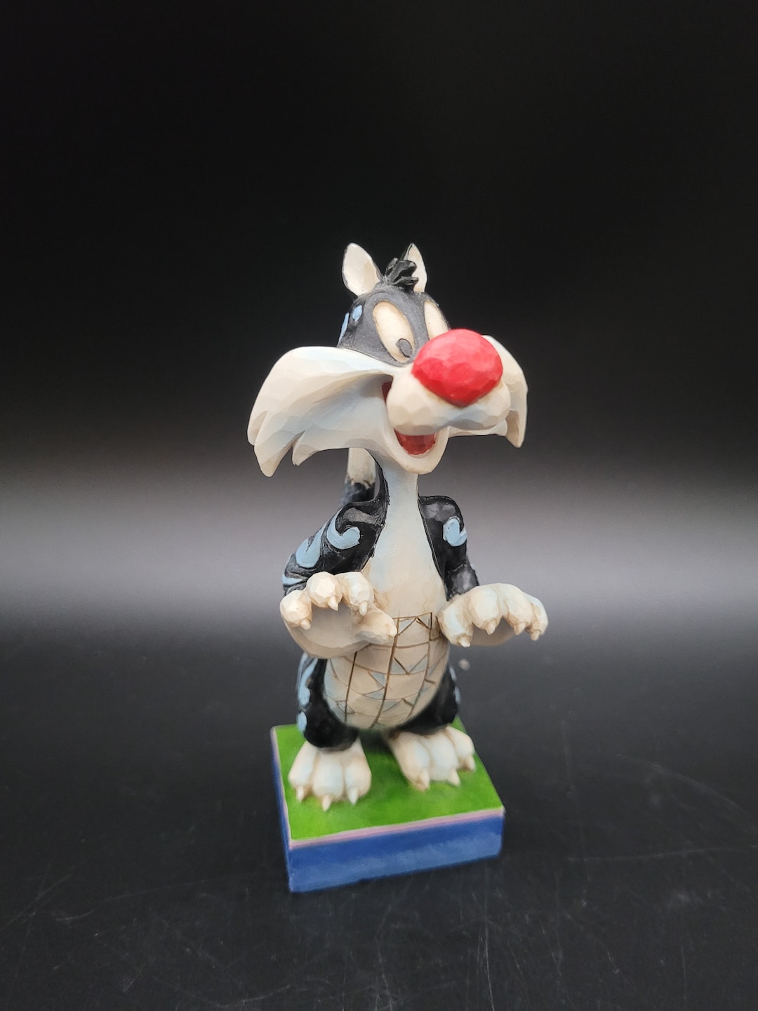 Jim Shore Looney Tunes Sylvester Predatory Puddy Tat Collectible