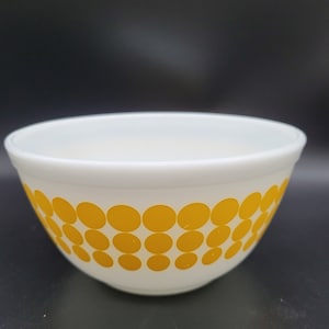 Vintage Pyrex Yellow Dot New Dots 402 Nesting Mixing Bowl Collectible Glass Retro Kitchen Decor