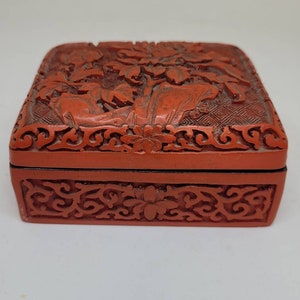 Antique Carved Chinese Red Cinnabar and Lacquer Trinket Box Collectible Home Decor