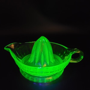 Vintage Green Depression Uranium Glass Citrus Reamer Juicer Glows Under UV Light Collectible Glass Kitchen Decor