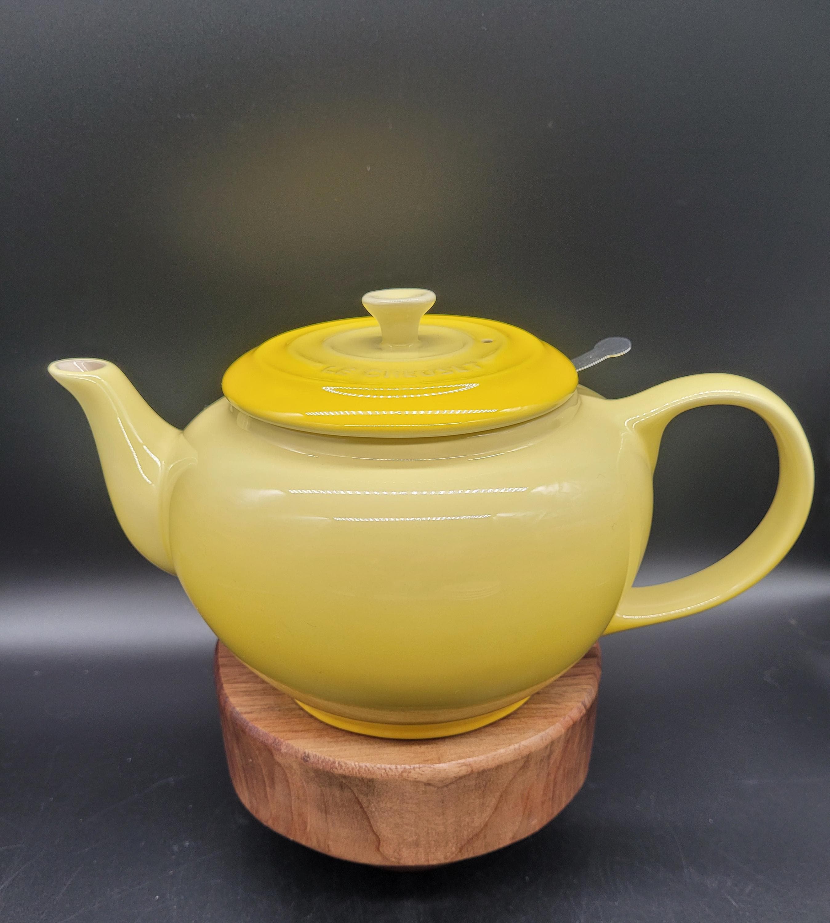 LE CREUSET イエローやかん LE CREUSET イエローやかん - メルカリ