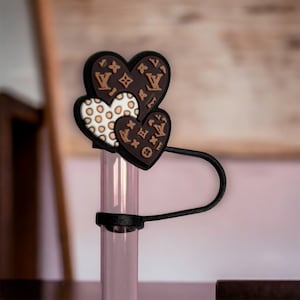 10mm Straw Topper Chocolate and Gold Hearts accessories. Chocolate base with colored pattern