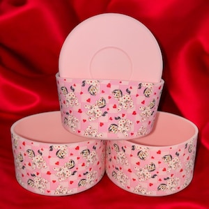 Pony Love Silicone Boot for Stanley 40oz Tumbler - Valentine’s themed pony with heart - Fits 7.5cm Base