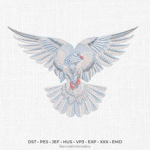Puede incluir: Un diseño de bordado de una paloma volando con las alas extendidas, con intrincados patrones de hilo azul, blanco y gris, un pequeño pico rojo y patas rojas. El texto inferior dice: DST • PES • JEF • HUS • VP3 • EXP • XXX • EMD BarvnaEmbroidery.