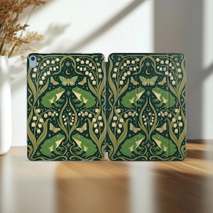 Funda Frog Fairycore para iPad Pro 12.9, m4, Air 13, 11 pulgadas, 10.9, 10.2, A16, Mini, 7, 6, 5, 4, 3, 2, 10.ª, 9.ª, 8.ª generación, color verde oscuro, estampado botánico, tipo folio.