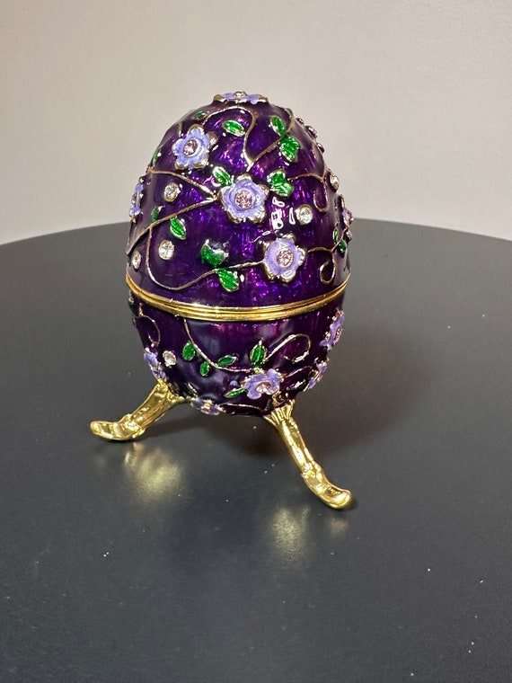 Royal dark purple and light purple floral egg with