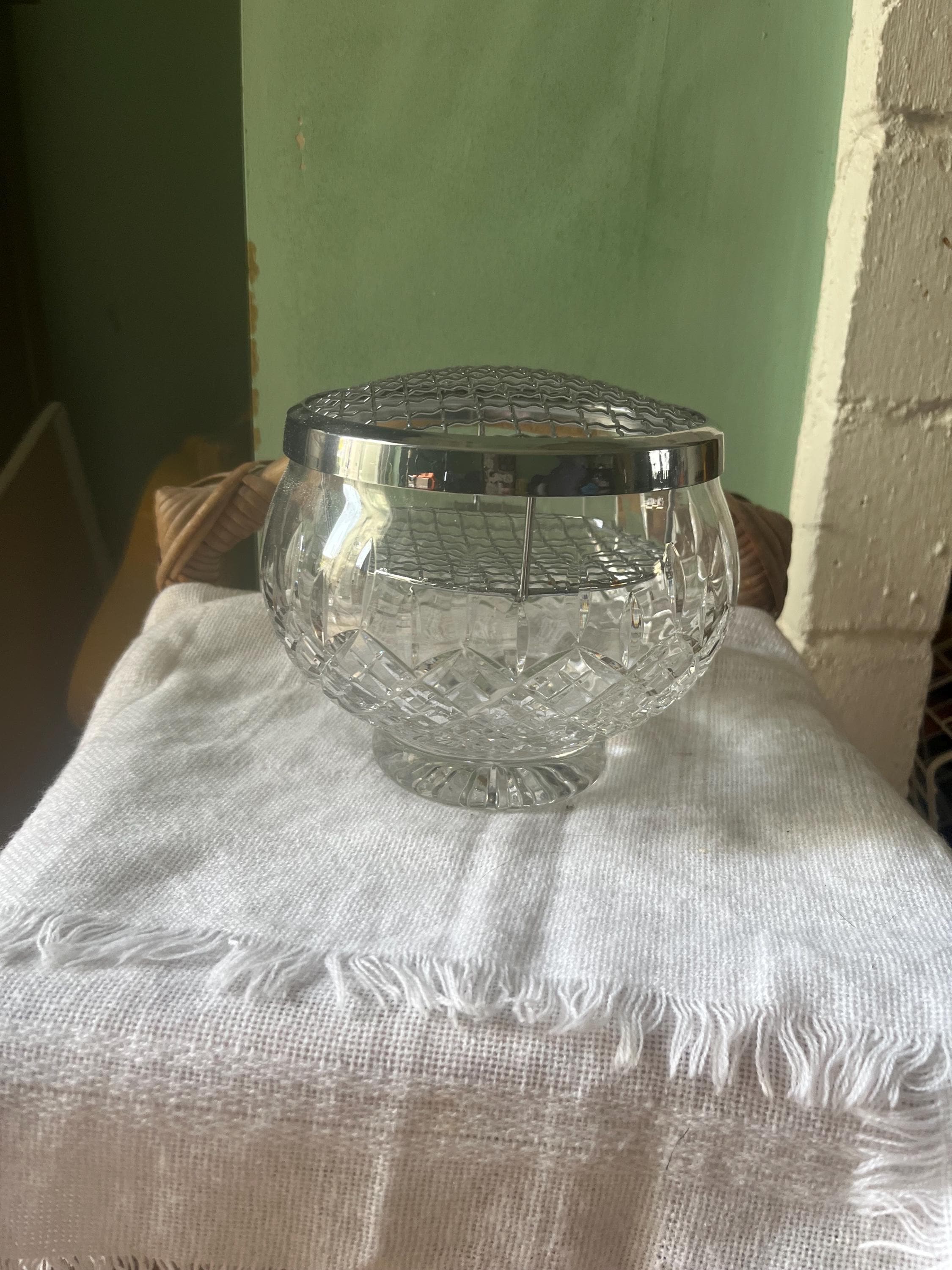 Stuart Crystal Rose Bowl - Etsy Canada