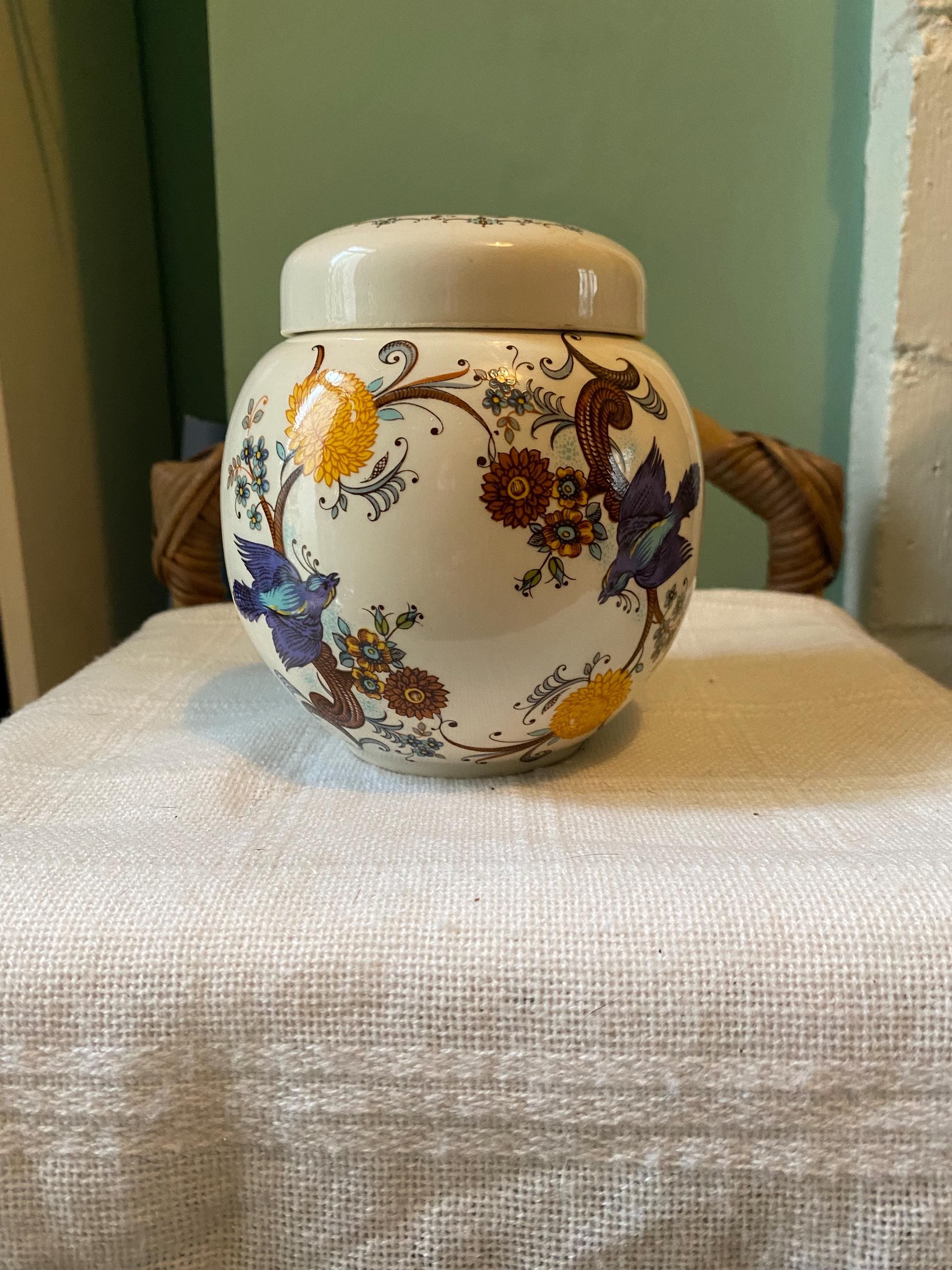 Camille FAURE (1874-1956) : Vase boule en émaux de Limoges à décor de Camille FAURE (1874-1956) : Vase boule en émaux de Limoges à décor de