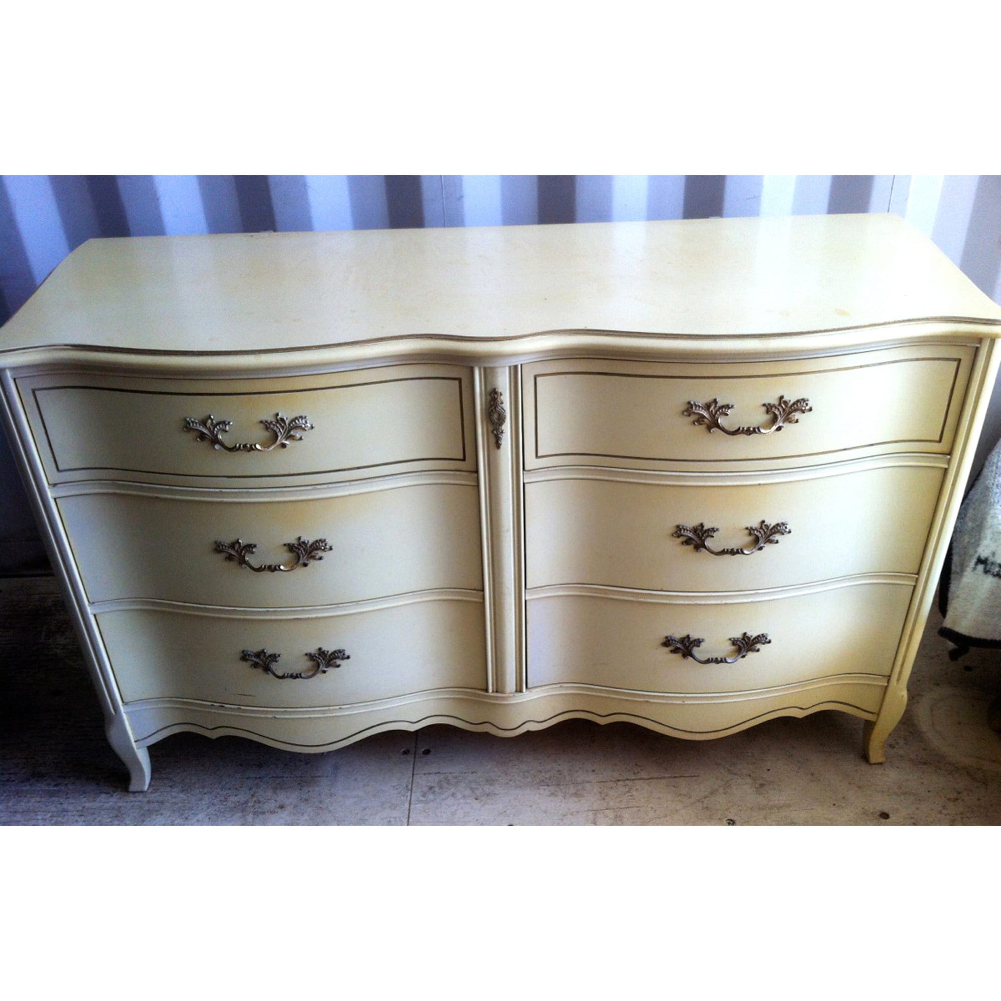 slim fit dress slacks Hd-903 King Size Bedroom Set In Antique White And Gold Finish