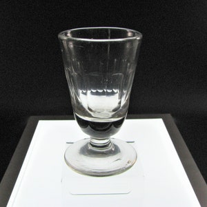 Szkło dmuchane gruzińskie Panel Cut Deceptive Rummer Wine Glass