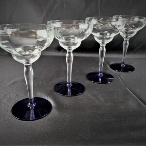 Weston Glass Optic WGL2B Geätzte Champagner Kelche mit kobaltblauem Fuß 4er Set