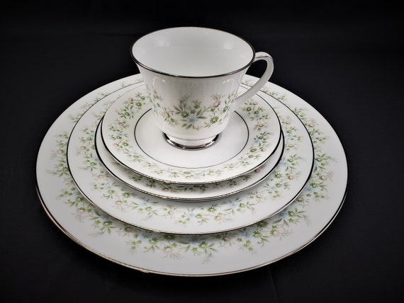 Noritake Japan Fine China Savannah # 2031 5 Piece Place Setting - Etsy