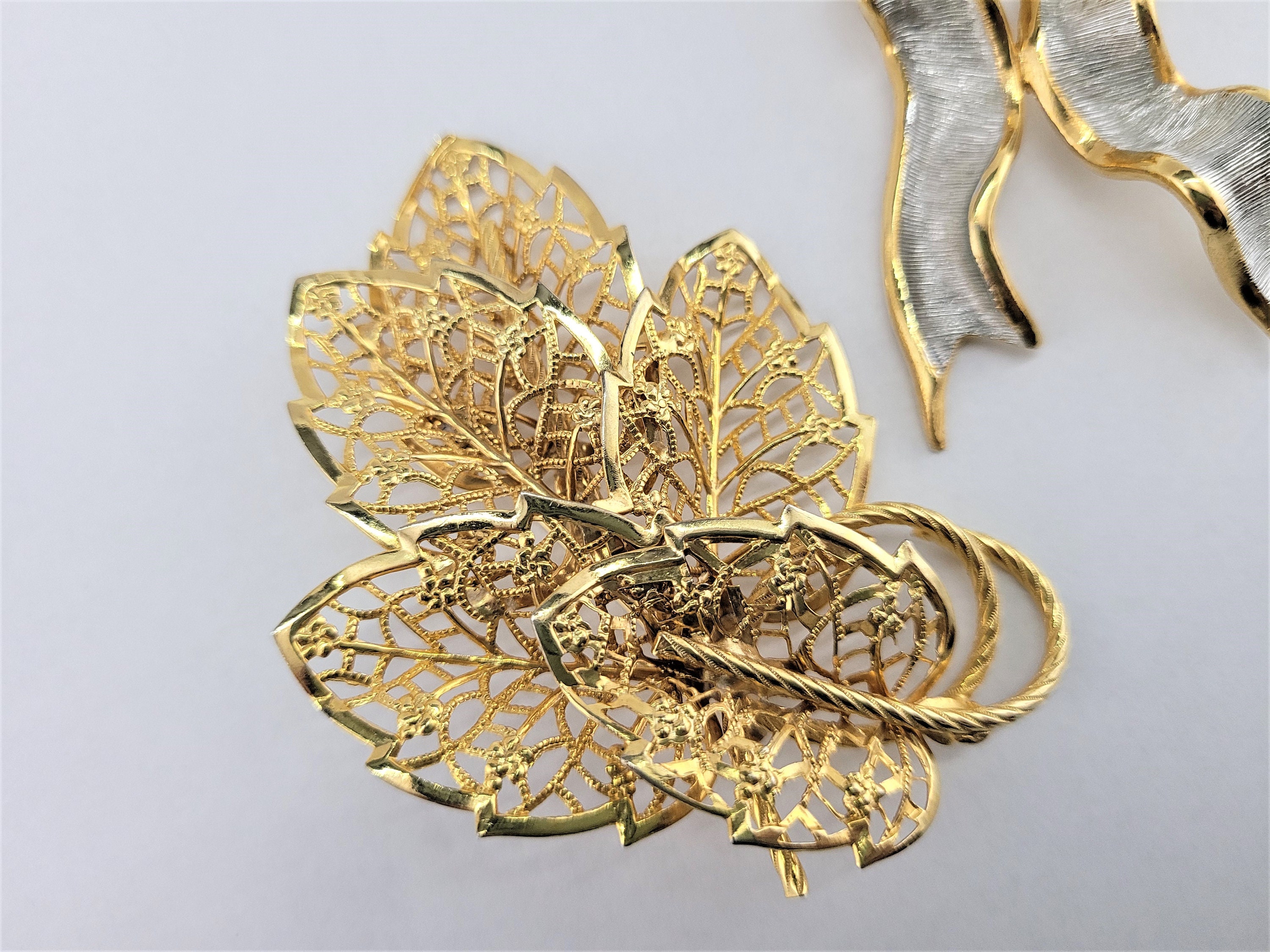 Vintage Judy Lee Leaf Pin and Unsigned Ribbon Bow Pins - Etsy
