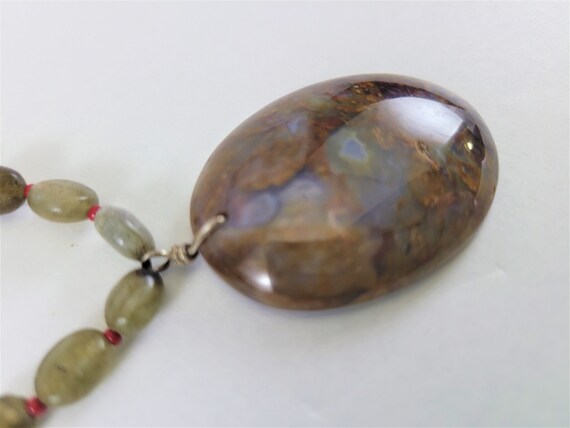 Jade Agate Beaded Stone Pendant Necklace - image 6