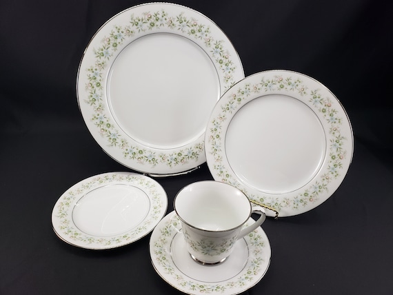 Noritake Japan Fine China Savannah # 2031 5 Piece Place Setting - Etsy