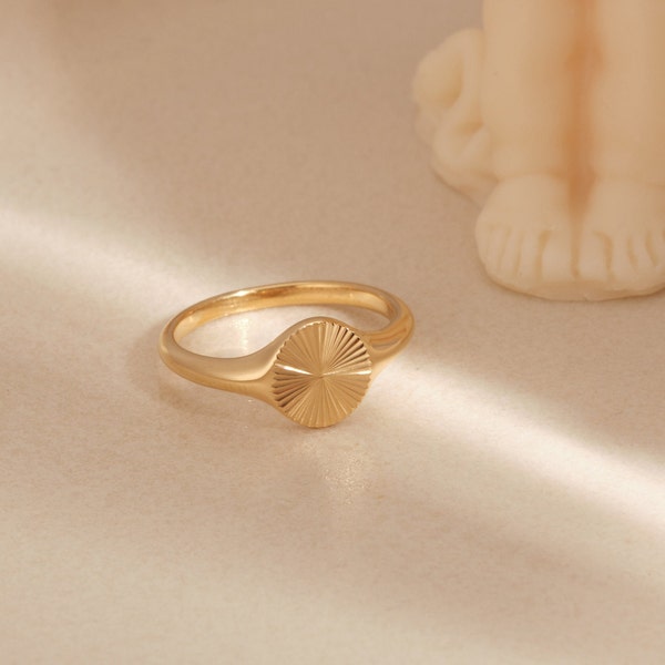 18K Sunbeam Ring 18K Gold Plated Signet Ring Delicate Ring Tiny Ring Stripe Ring Sunshine Ring Statement Ring Vintage Ring Minimalist Ring
