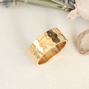 18K Gold PVD Hammered Ring, Hammered Band Ring, Gold Ring, Chunky Ring, Thick Ring, Simple Band, Hammered Ring, Wide Ring, Statement Ring