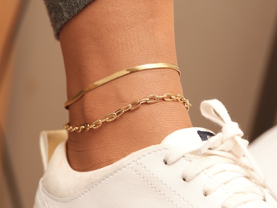 Amazon.com: Mens Surfer Anklet with Snap Hook Clasp - Ankle Bracelet Men or  Women - Handmade Beach Jewelry - Music Festival Accessories - Waterproof &  Adjustable - Thin String Rope Anklet (Retro Gold) : Handmade Products
