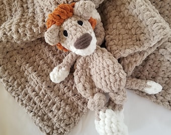 Lion Lovey – Handmade Chenille Baby Snuggler, Lion Security Blanket, Safari Baby Gift, Neutral Baby Toy