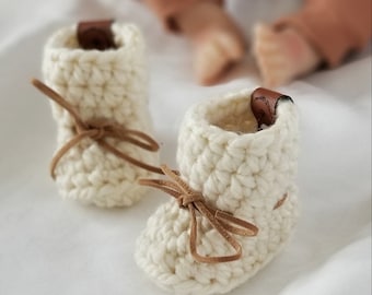 Baby booties with ties | Newborn booties| Gender Neutral Baby gifts | Baby shower gifts