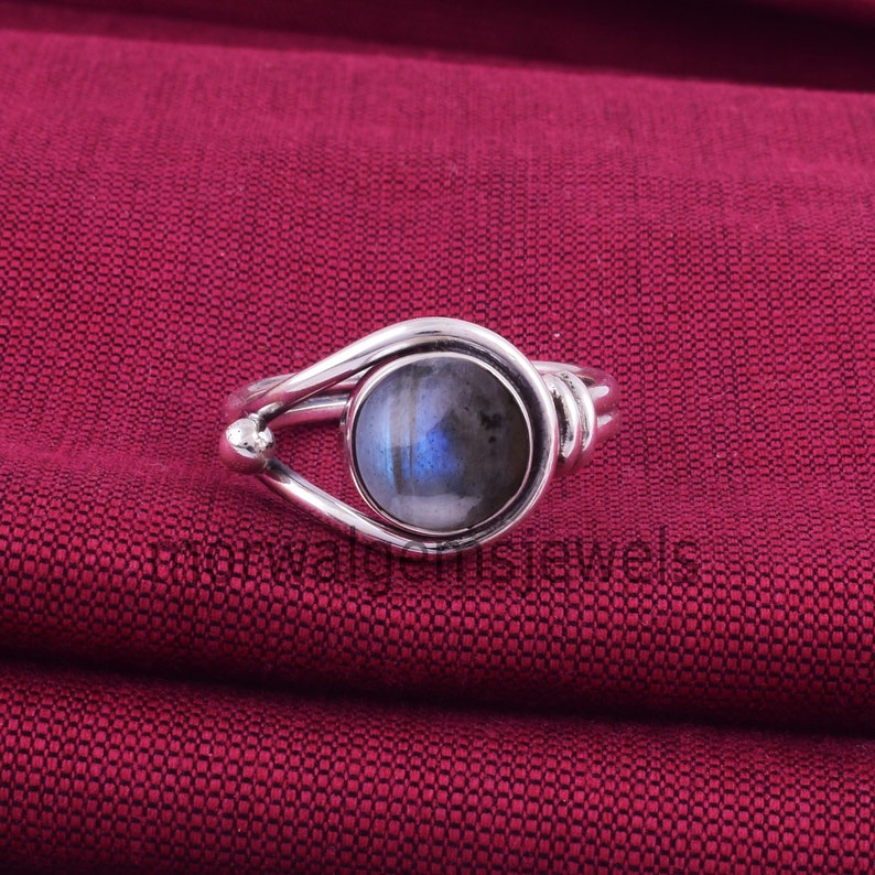 Boho Ring Fidget Ring Meditation Ring Natural Labradorite Ring Women Ring. Artisan Ring Labradorite Silver Ring Blue Labradorite Ring