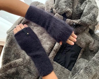 Hand-Knitted Angora Fingerless Gloves: Soft Rabbit Wool Mittens