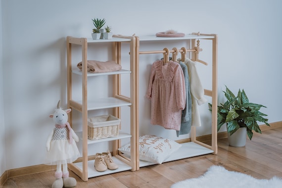 RACK DE ROPA PARA NINOS Tipo A Estante de ropa de madera Estante colgante de ropa de muebles Montessori Armario para ninos para regalo para ninos Etsy Espana